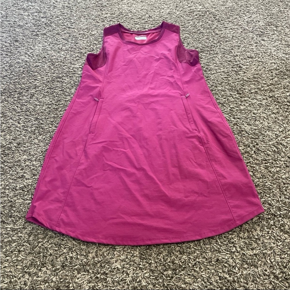 Columbia Omni Wick athletic dress size medium